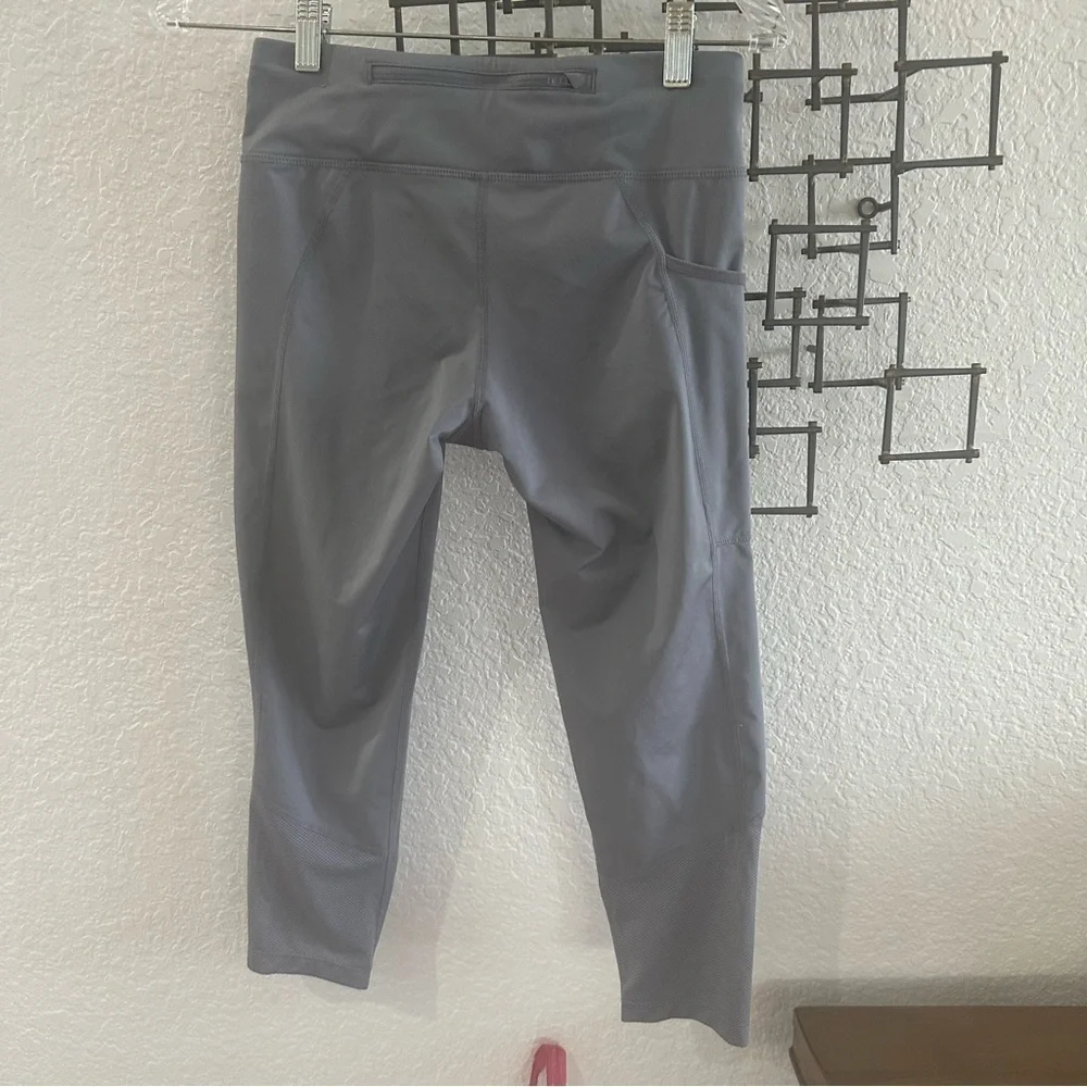 Nike Gray Workout Leggings Dry Fit XS